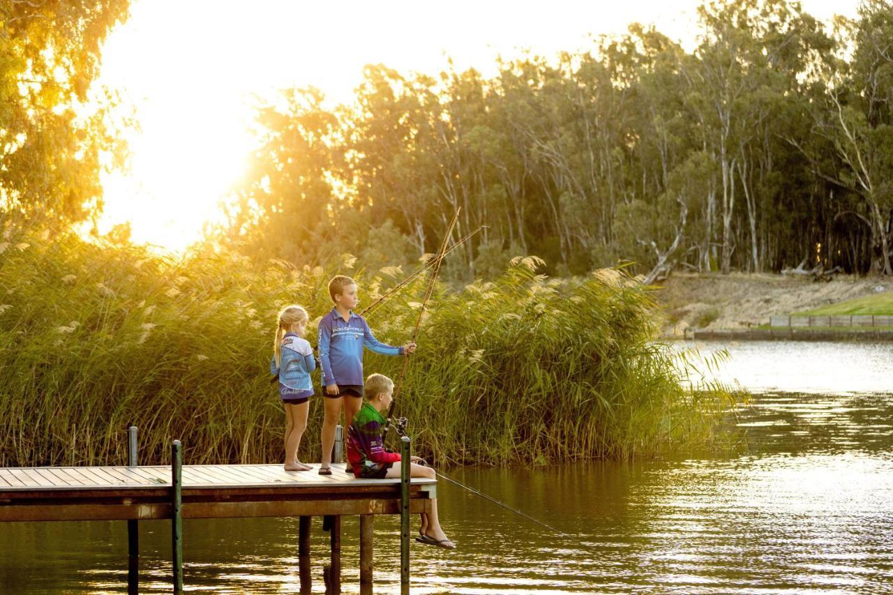 Big4 Deniliquin Holiday Park Exteriör bild