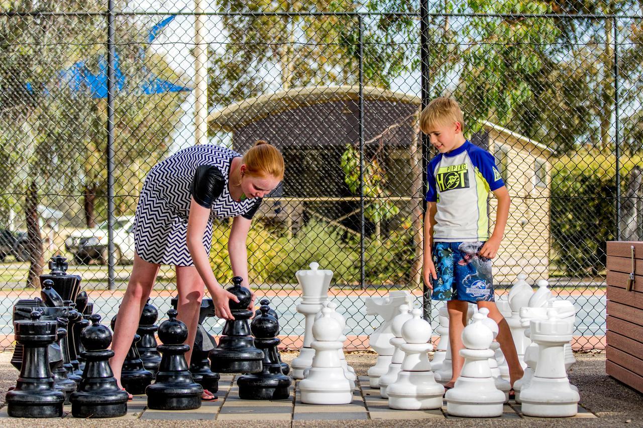 Big4 Deniliquin Holiday Park Exteriör bild